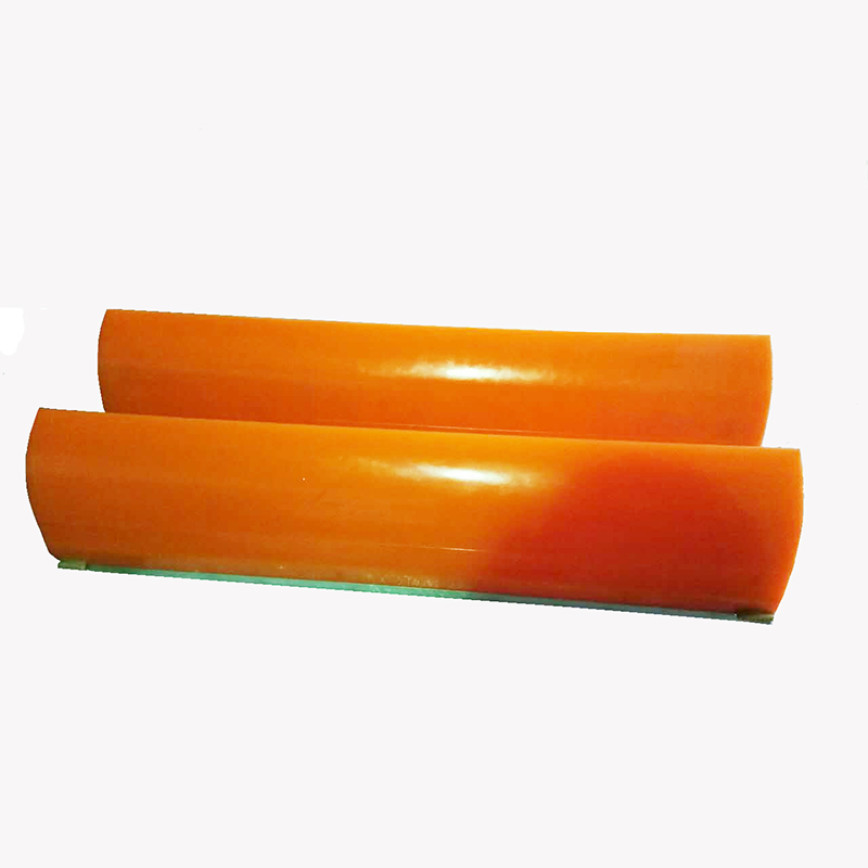 Belt cleaner blade