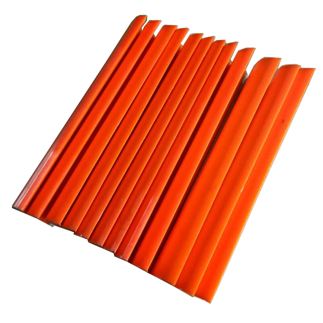 Belt cleaner blade